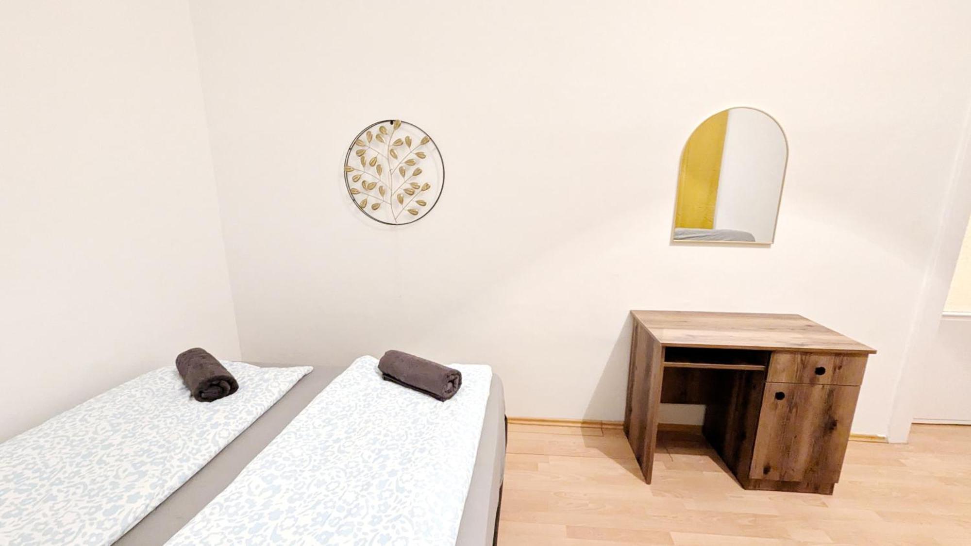 Spacious - 15 Min From Airport & Center, 5 Min From Main-bus Station Ez 42 Vienna