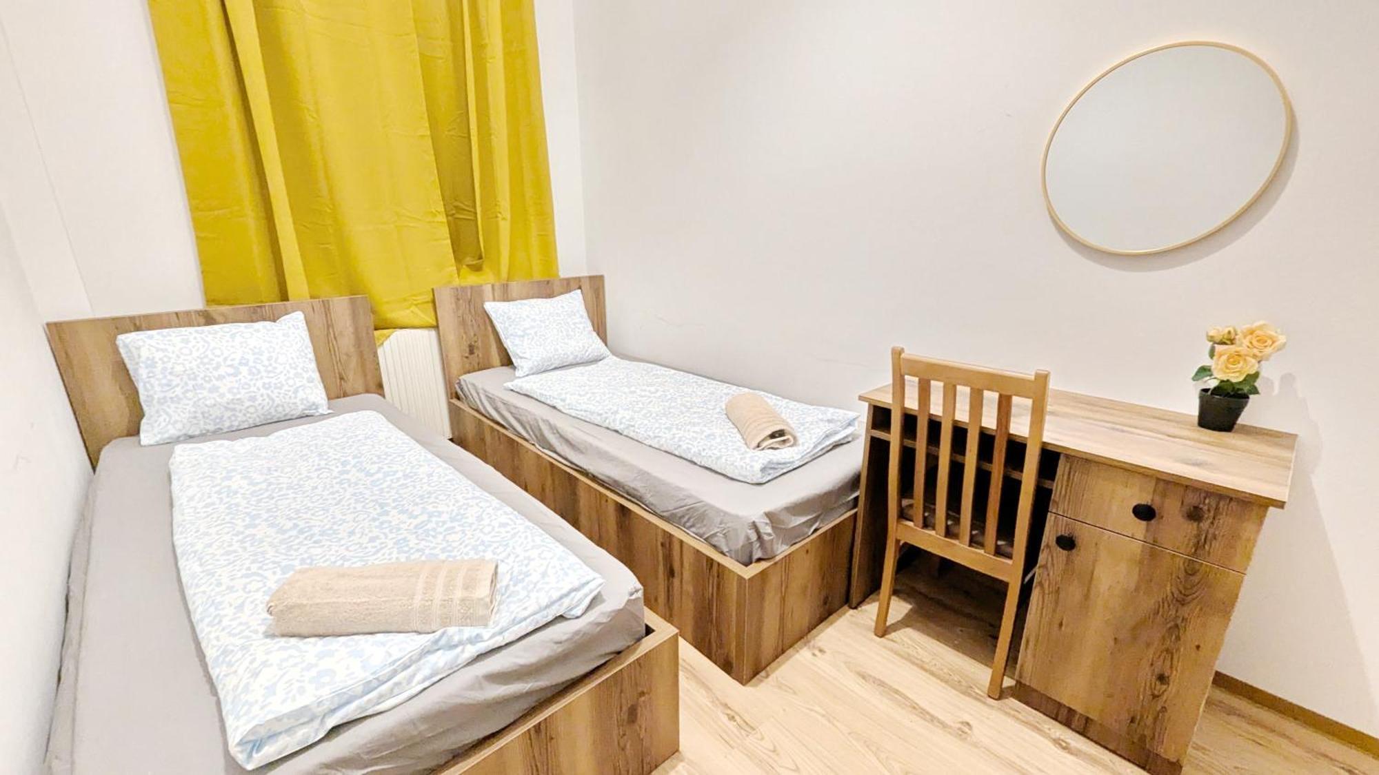 Privatunterkunft Spacious - 15 Min From Airport & Center, 5 Min From Main-bus Station Ez 42